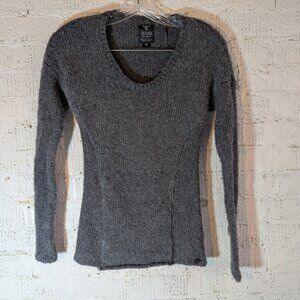 Guess women's sweater X-small